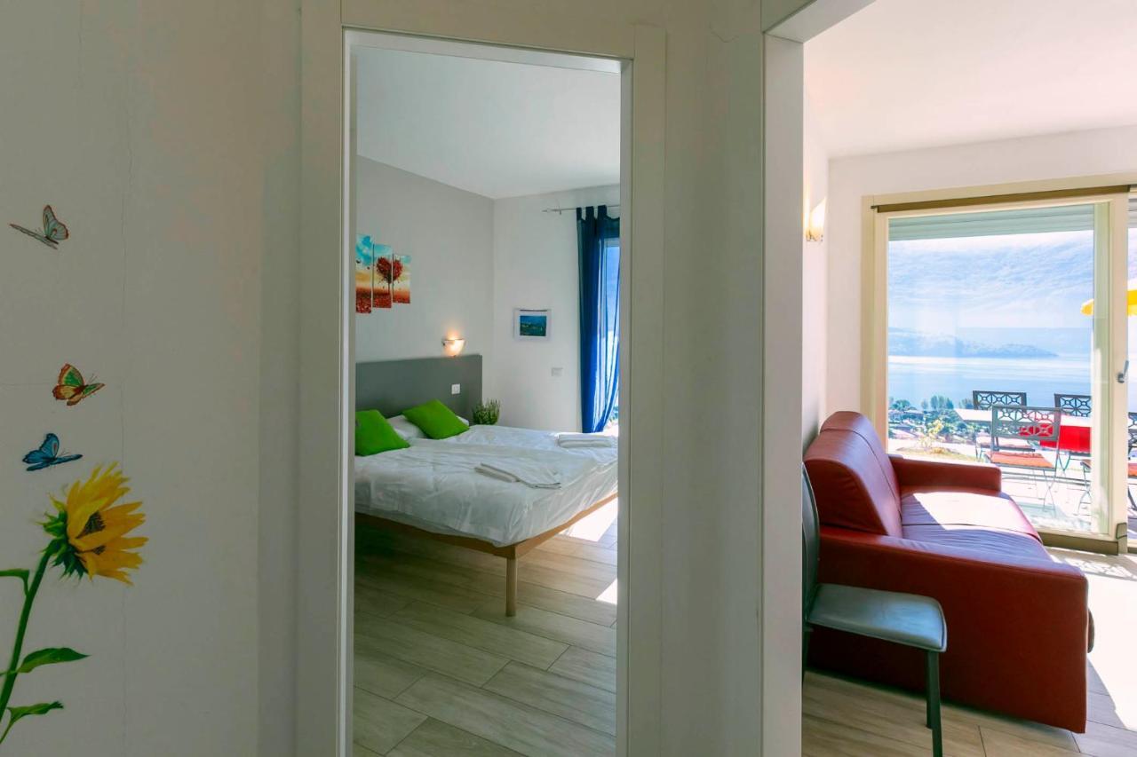 La Collinetta Apartments Vercana Eksteriør billede