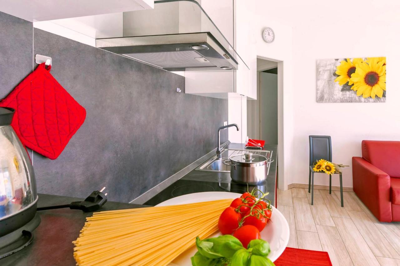 La Collinetta Apartments Vercana Eksteriør billede