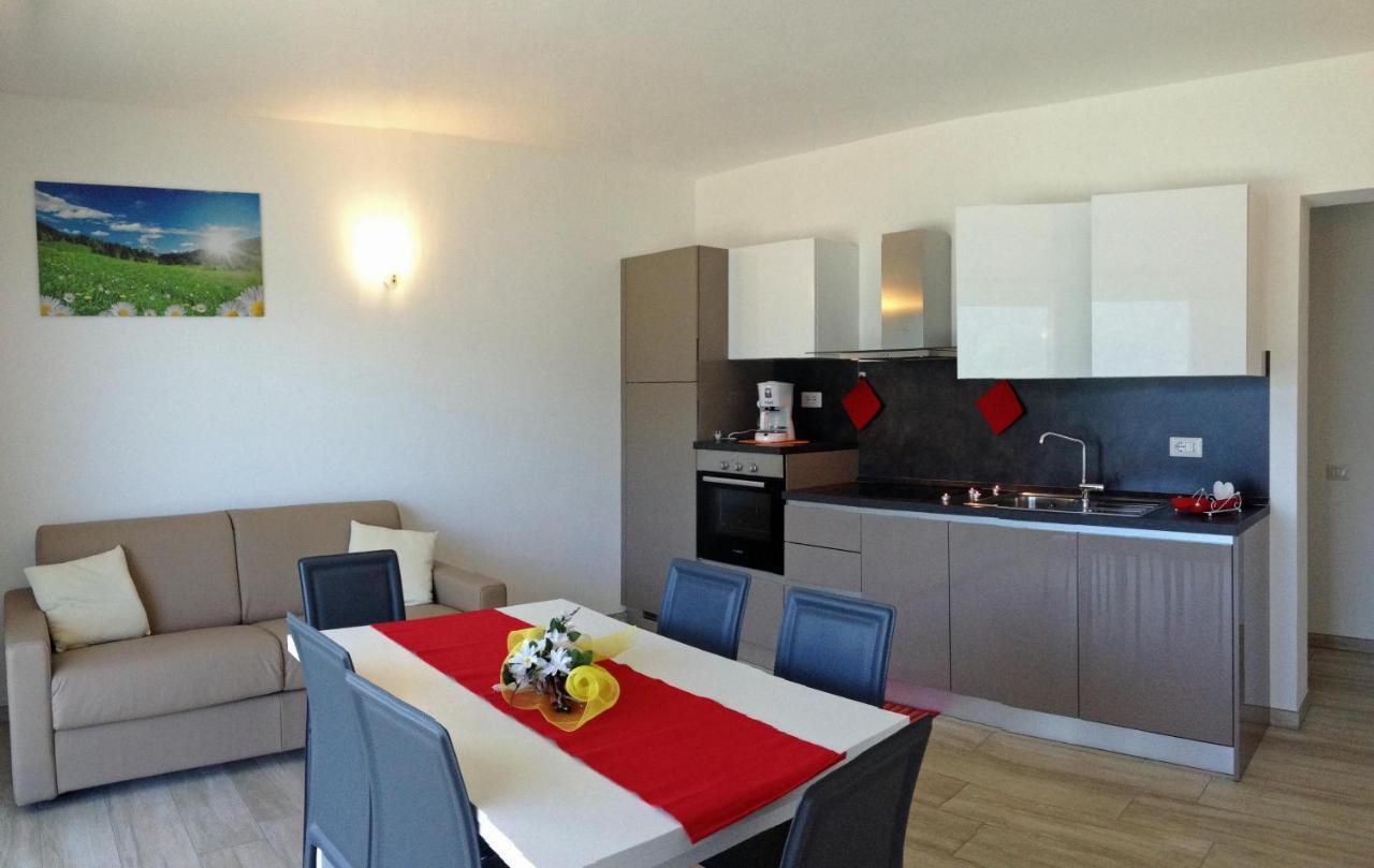La Collinetta Apartments Vercana Eksteriør billede