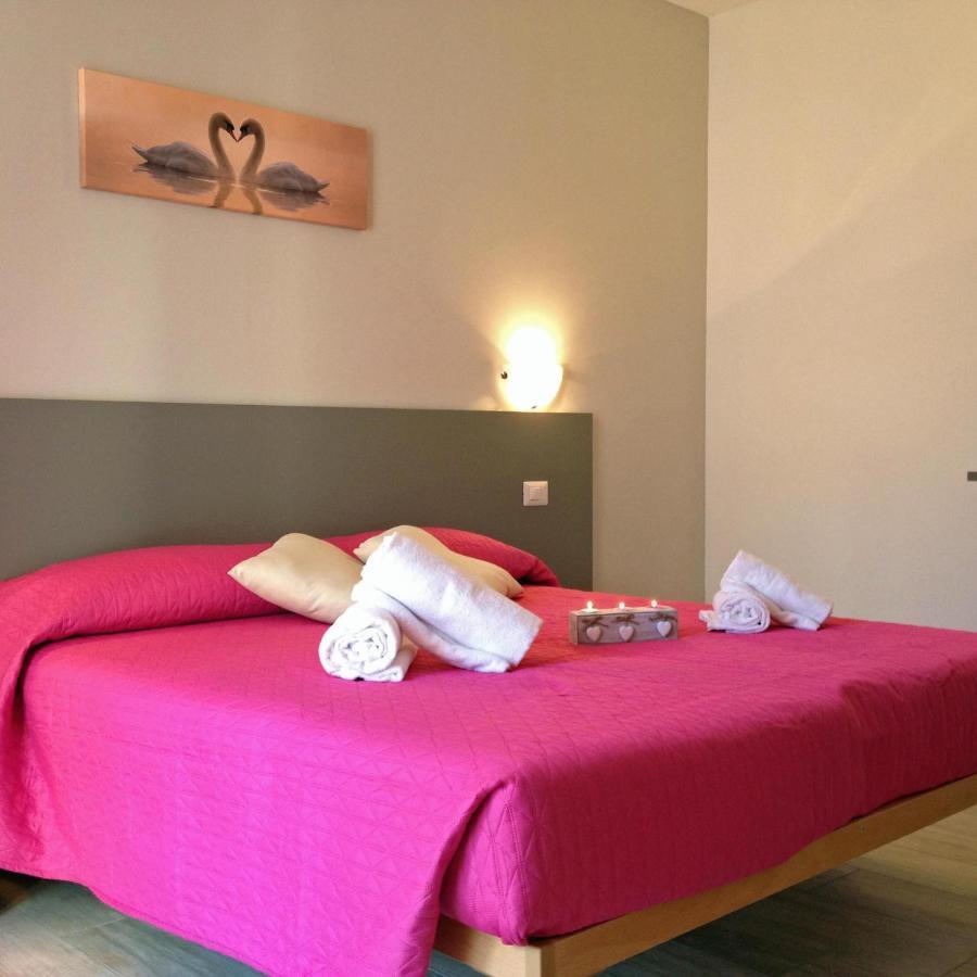 La Collinetta Apartments Vercana Eksteriør billede